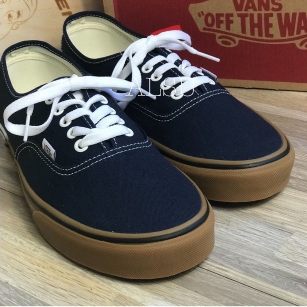NWT VANS Authentic Gum Block Dress Blues WMNS - Picture 2 of 7